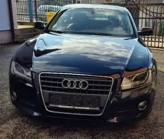 Audi A5 2010 photo 2
