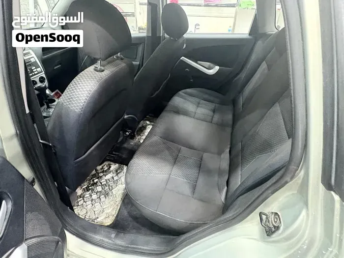 Ford Figo 2015 photo 4