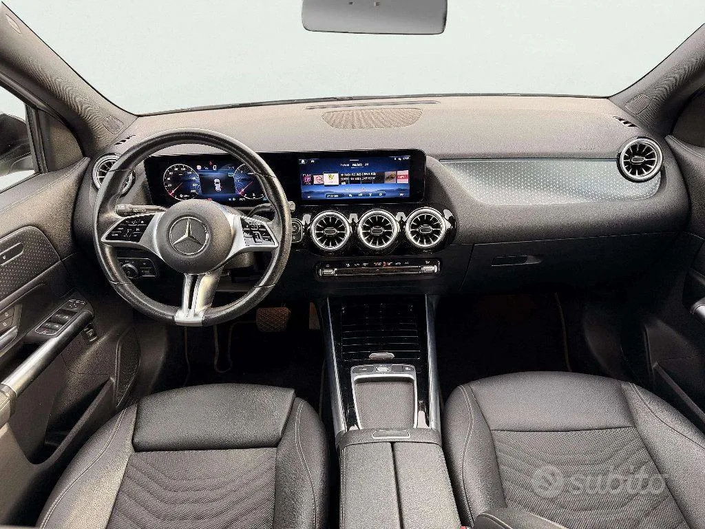 Mercedes-Benz Gla 2023 photo 4