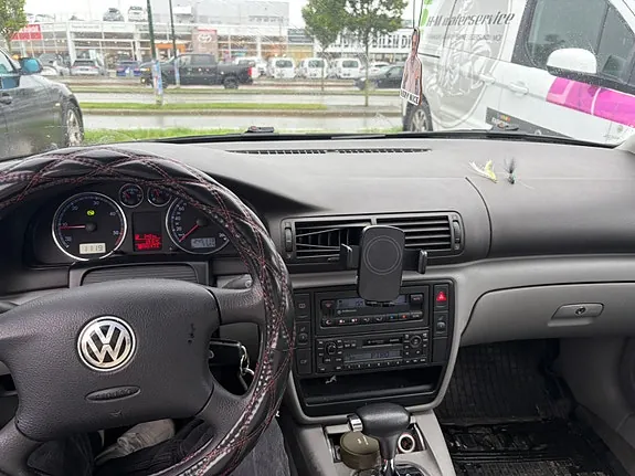 Volkswagen Passat 2002 photo 5