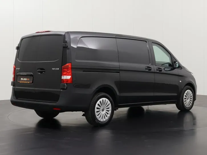 Mercedes-Benz Vito 2022 photo 2