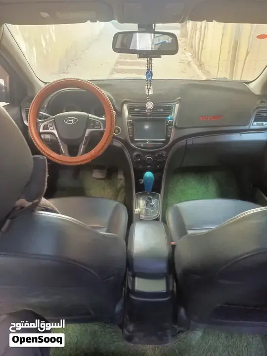 Hyundai Accent 2018 photo 2