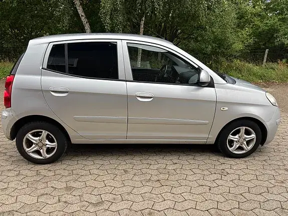 Kia Picanto 2008 photo 5