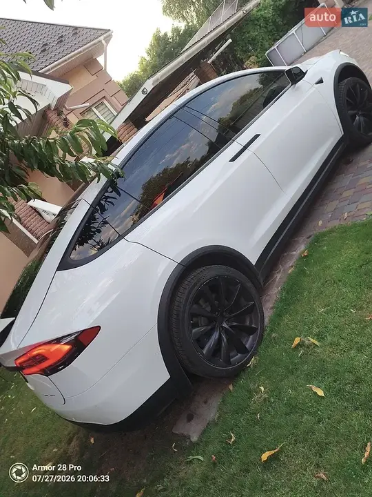 Tesla Model X 2020 photo 4