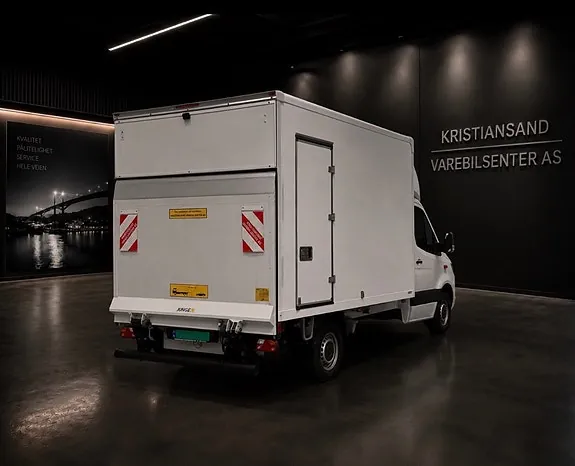 Mercedes-Benz Sprinter 317 2023 photo 3