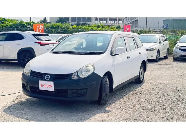 Nissan Ad 2015 photo 2