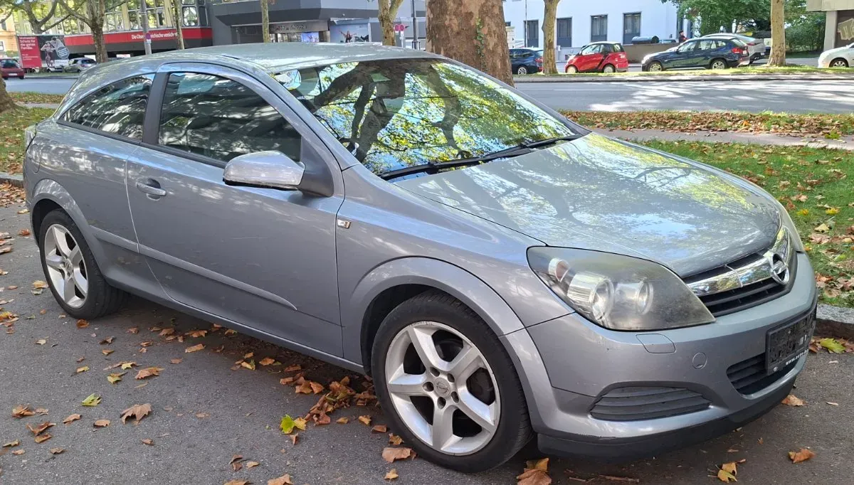 Opel Astra 2006 photo 2