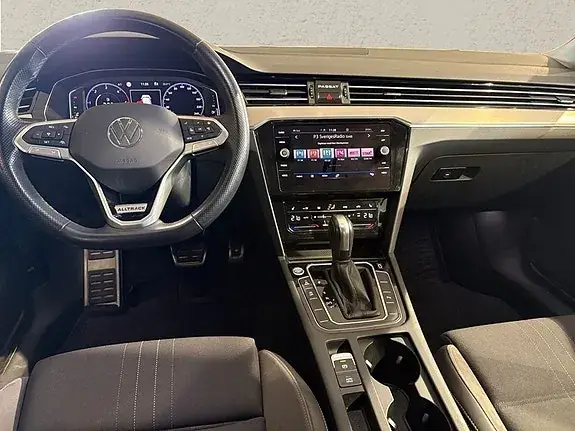 Volkswagen Passat Alltrack 2021 photo 3
