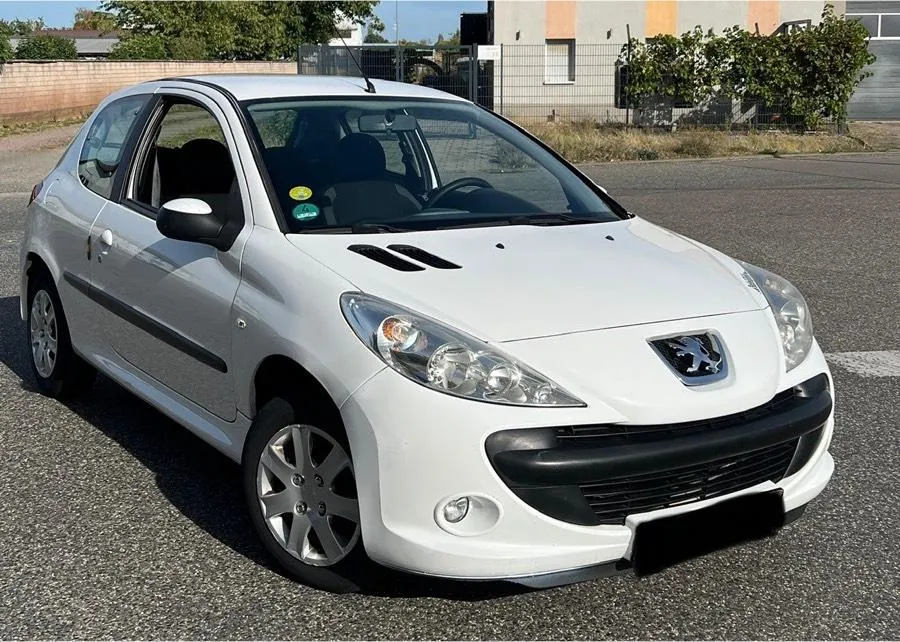 Peugeot 206
