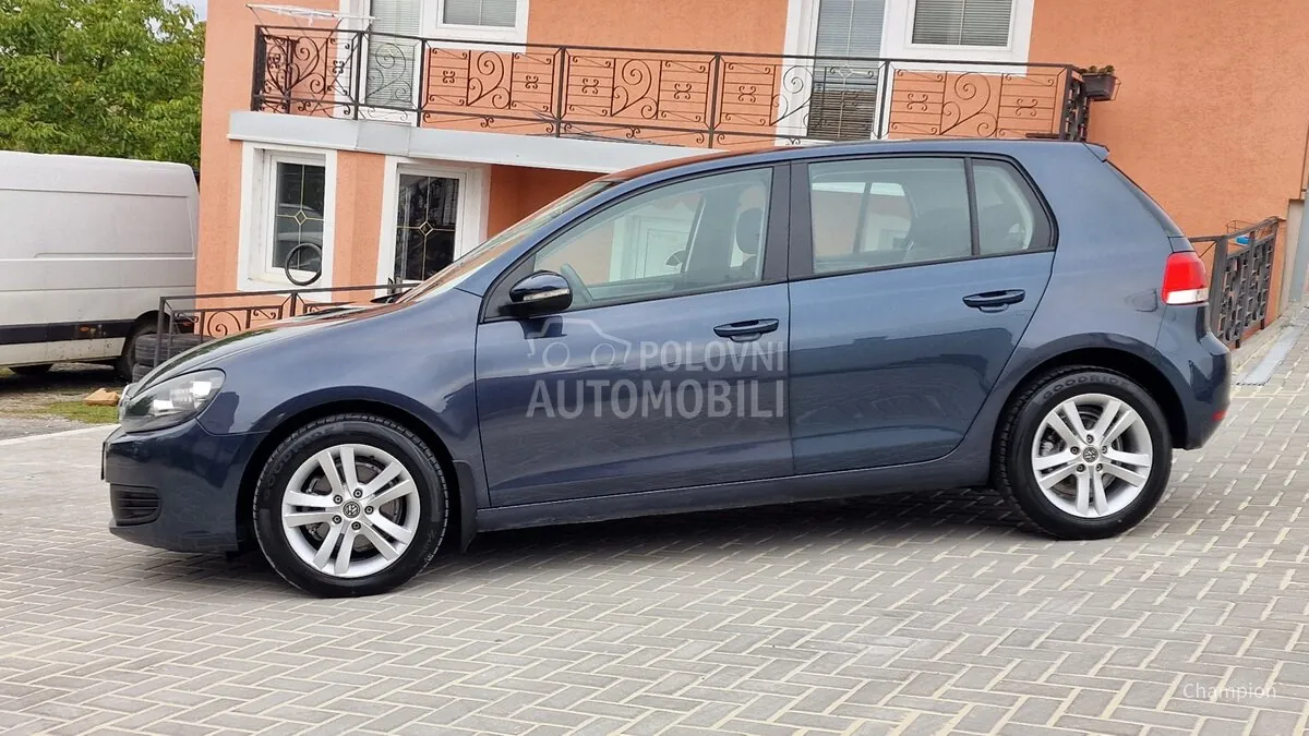 Volkswagen Golf 2010 photo 4