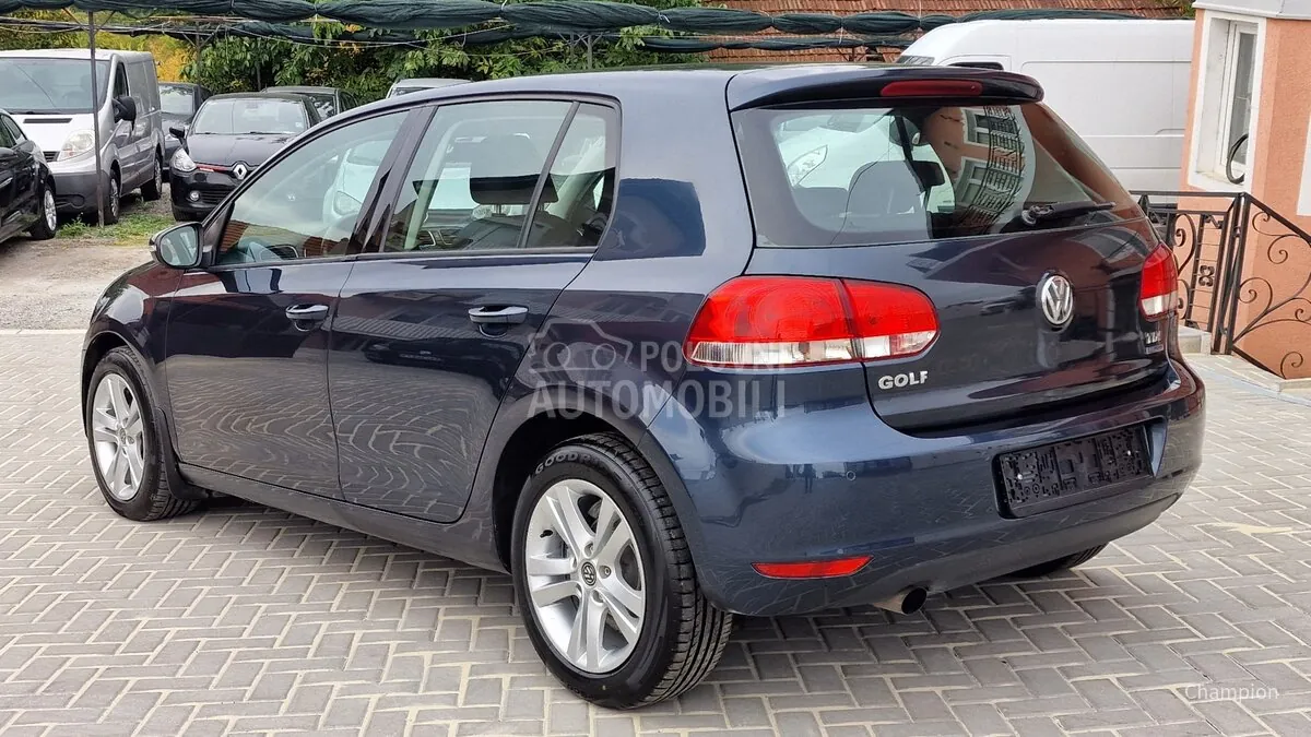 Volkswagen Golf 2010 photo 5