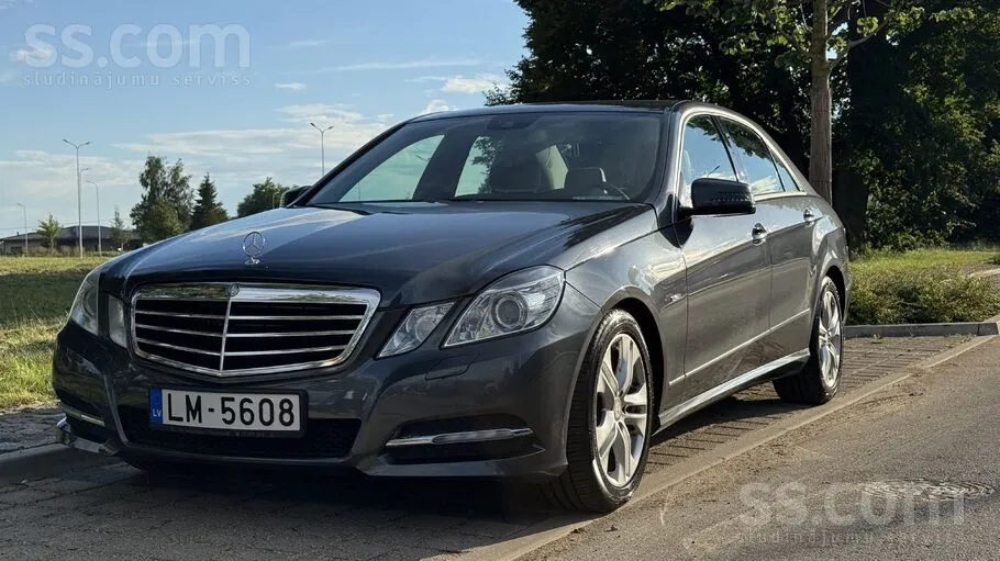 Mercedes-Benz E350