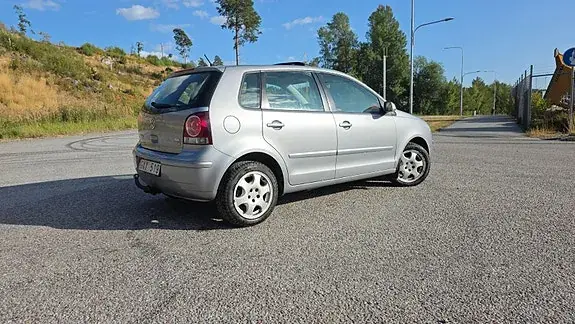 Volkswagen Polo 2008 photo 3