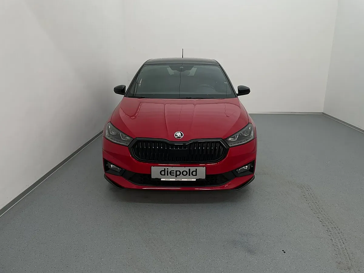 Skoda Fabia 2023 photo 2