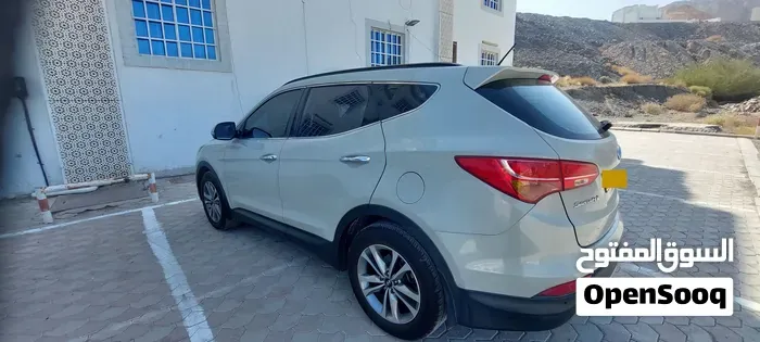 Hyundai Santa Fe 2016 photo 2