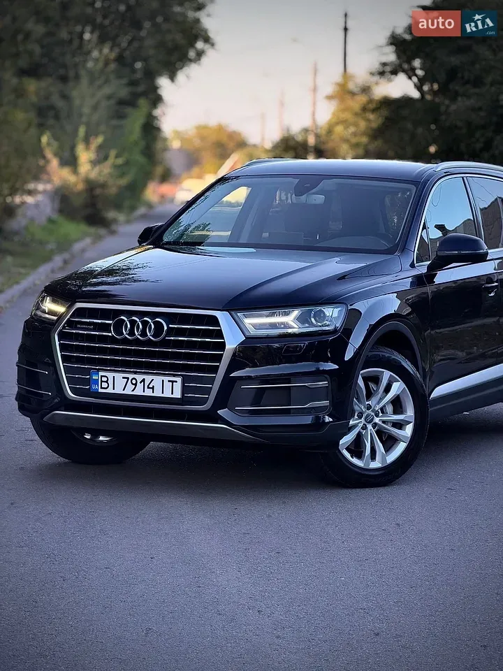 Audi Q7 2016 photo 2