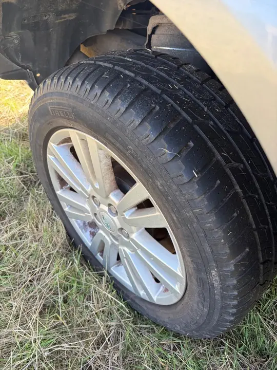 Land Rover Discovery 4 2011 photo 5