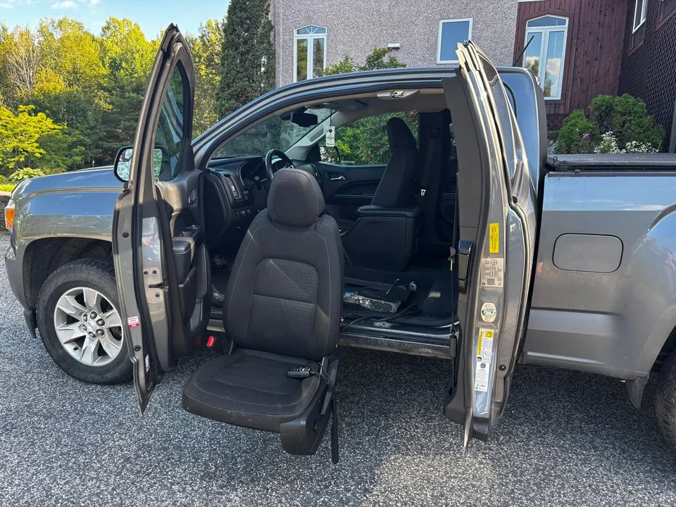 GMC Canyon 2020 photo 2