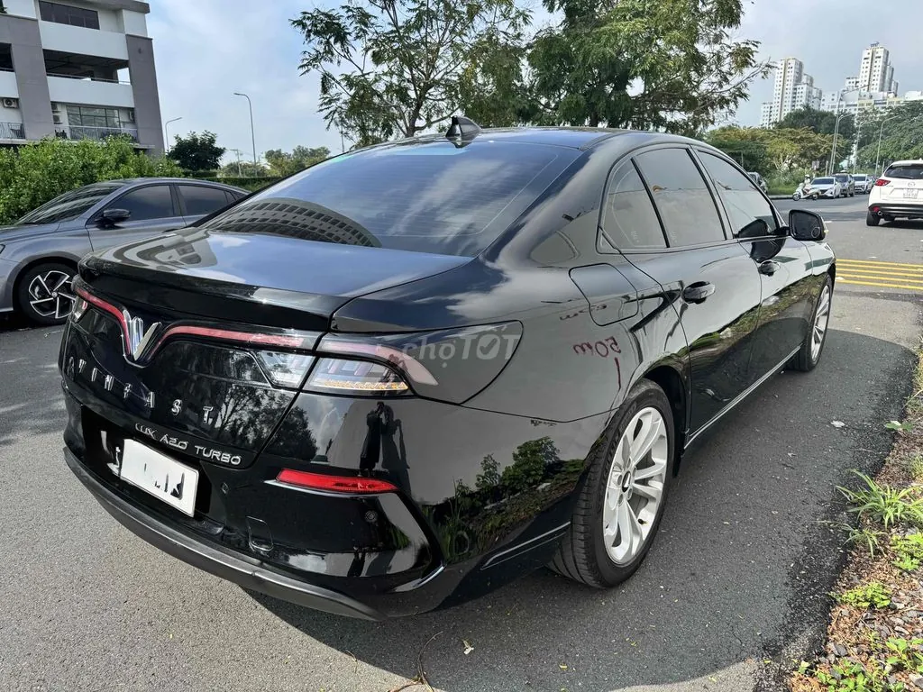 Vinfast Lux A2.0 2022 photo 3