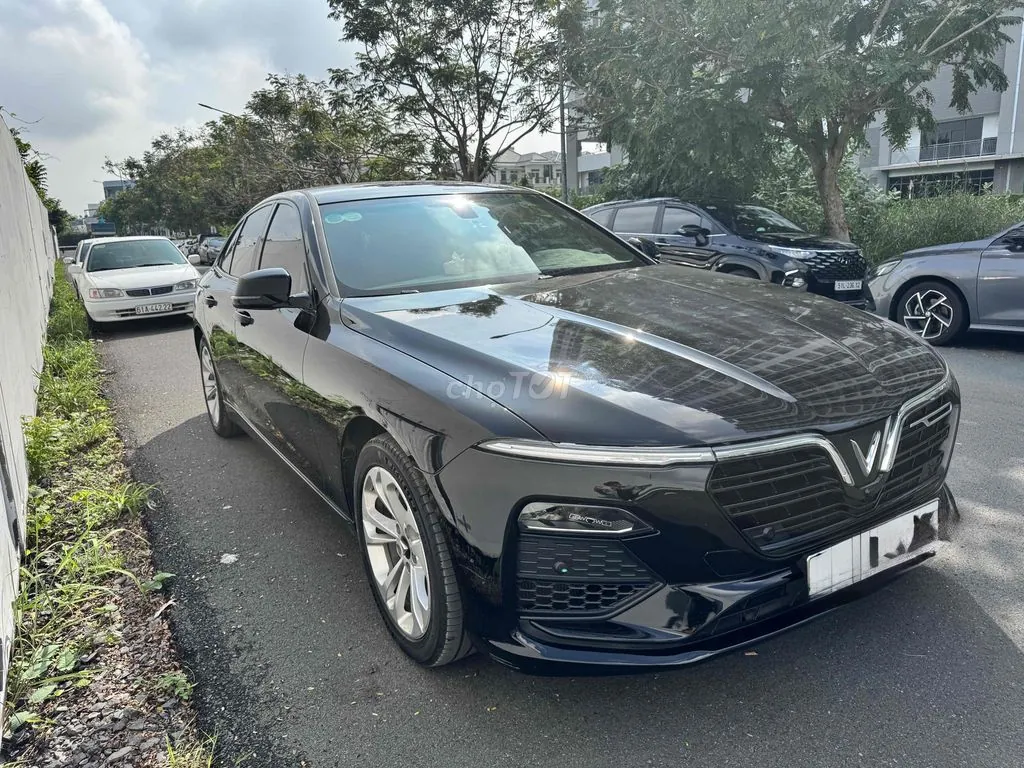 Vinfast Lux A2.0 2022 photo 2