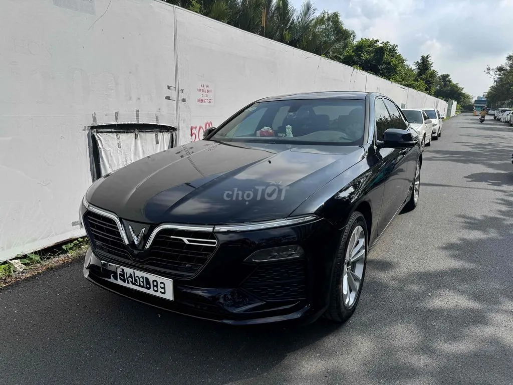 Vinfast Lux A2.0