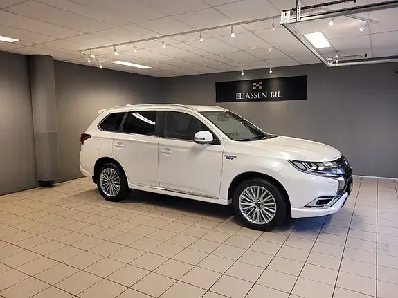 Mitsubishi Outlander 2019 photo 3