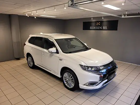 Mitsubishi Outlander 2019 photo 2
