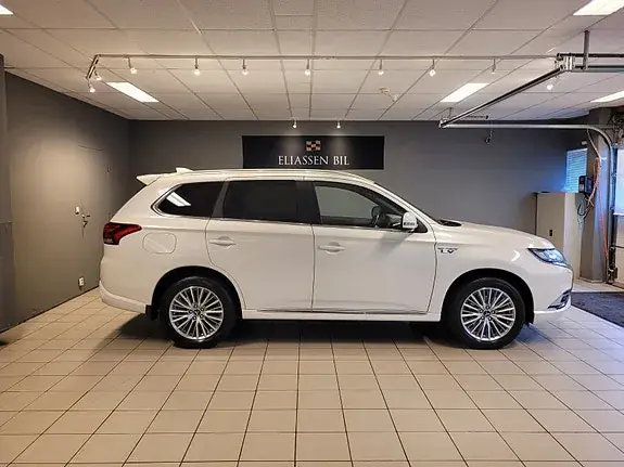 Mitsubishi Outlander 2019 photo 4