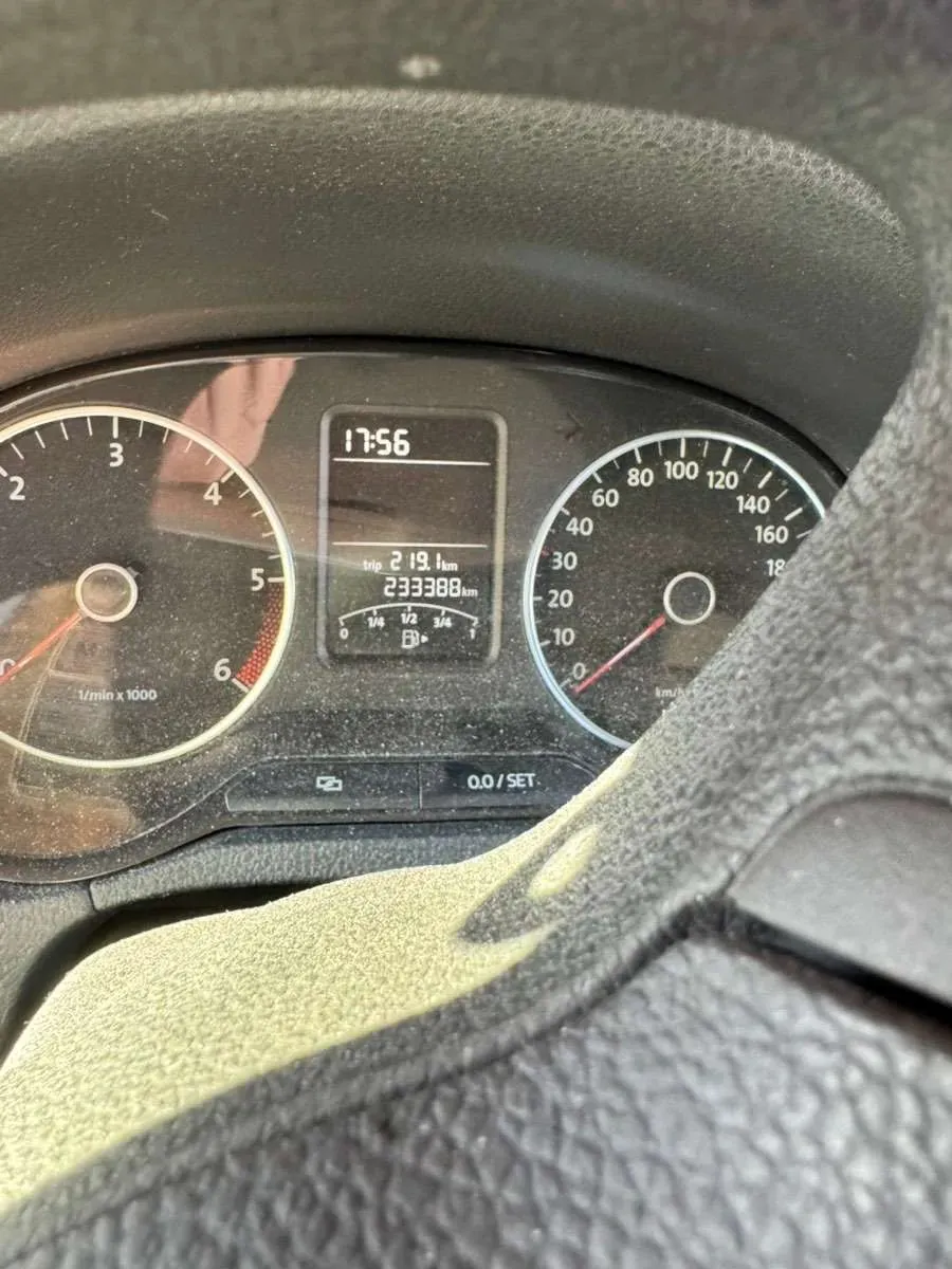Volkswagen Polo 2010 photo 3