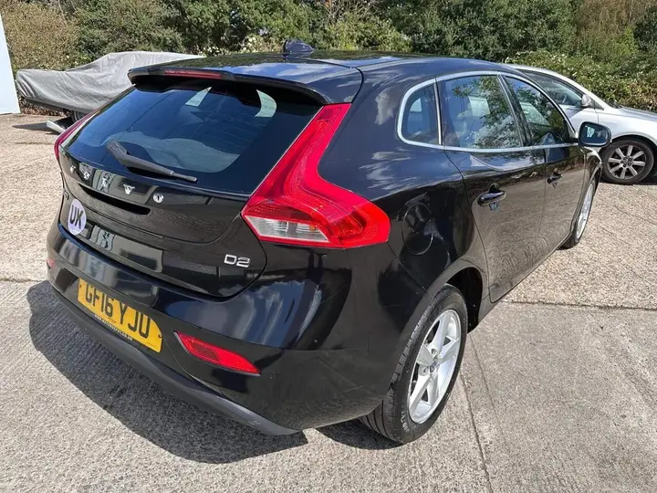 Volvo V40 2016 photo 4