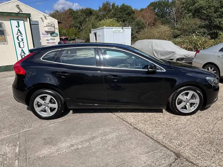 Volvo V40 2016 photo 3