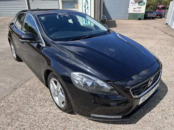 Volvo V40