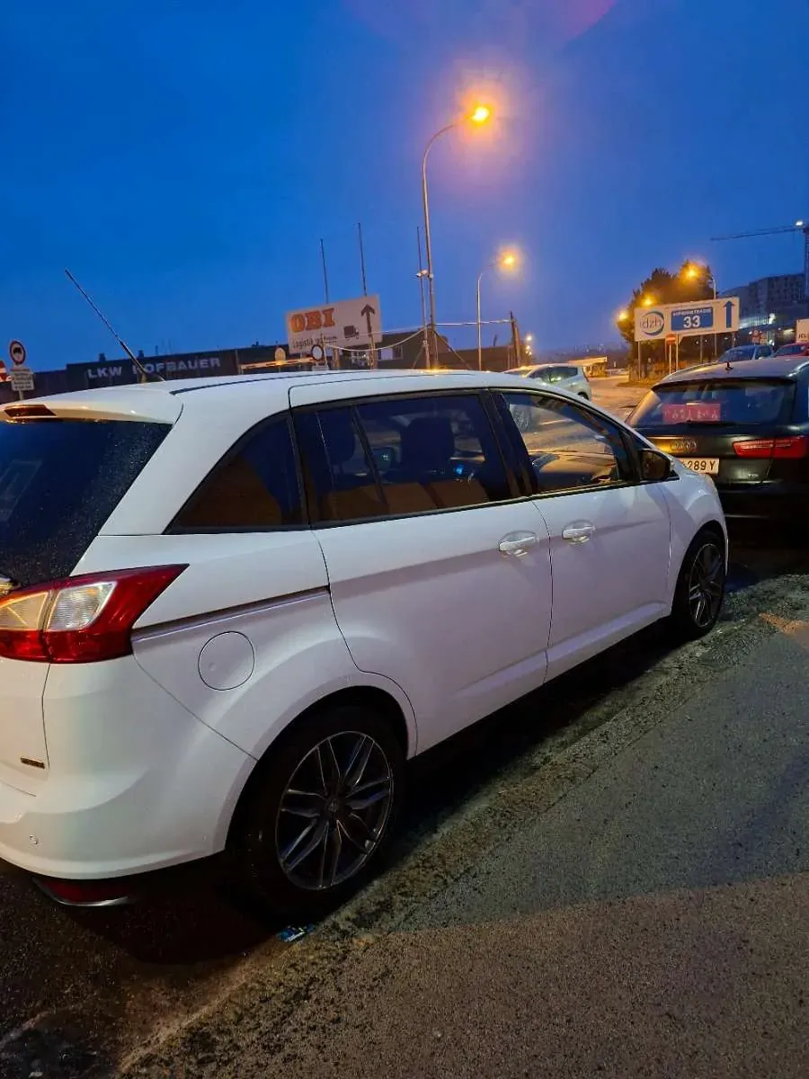Ford C-Max 2013 photo 3