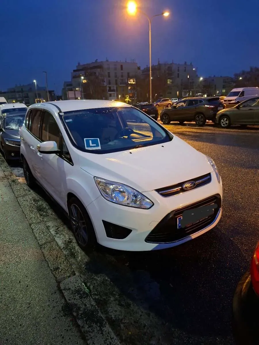 Ford C-Max 2013 photo 2