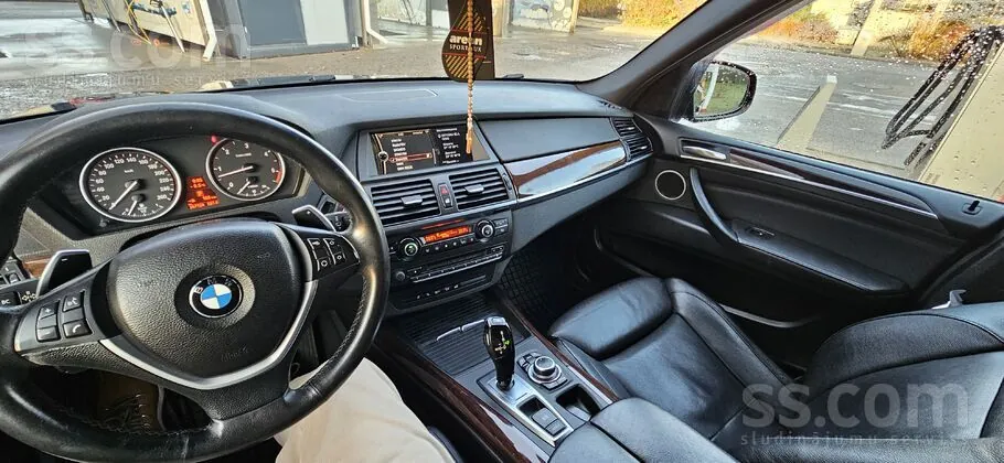 BMW X5 2012 photo 5