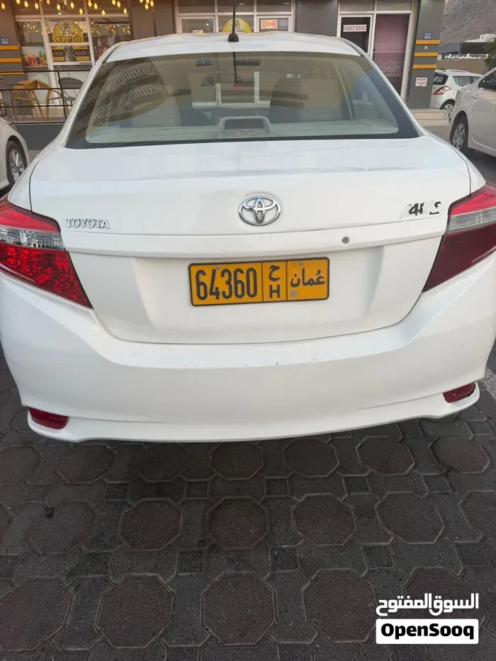 Toyota Yaris 2013 photo 5