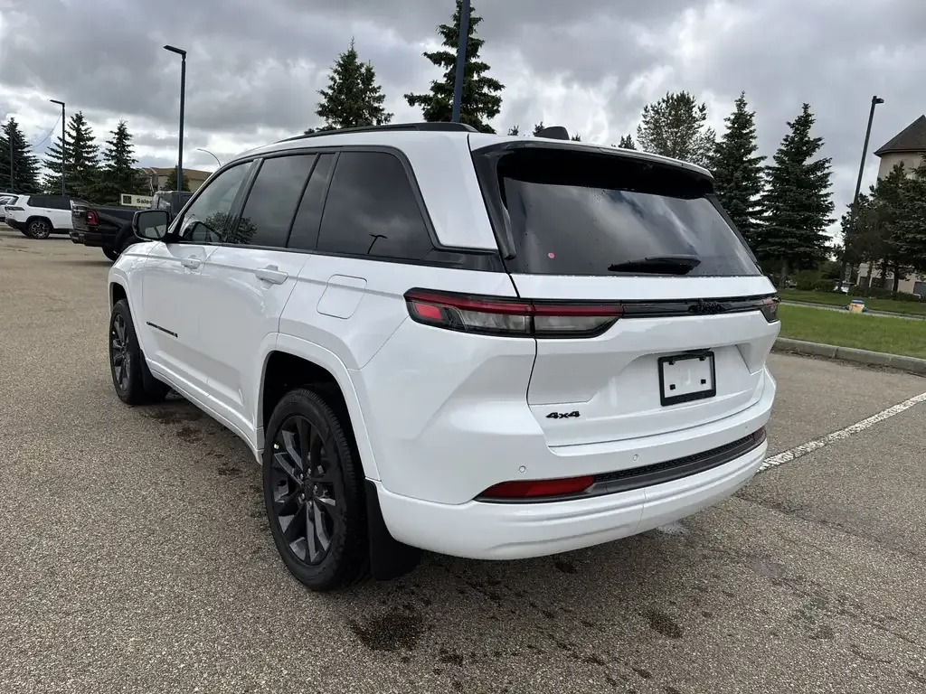 Jeep Grand Cherokee 2026 photo 5