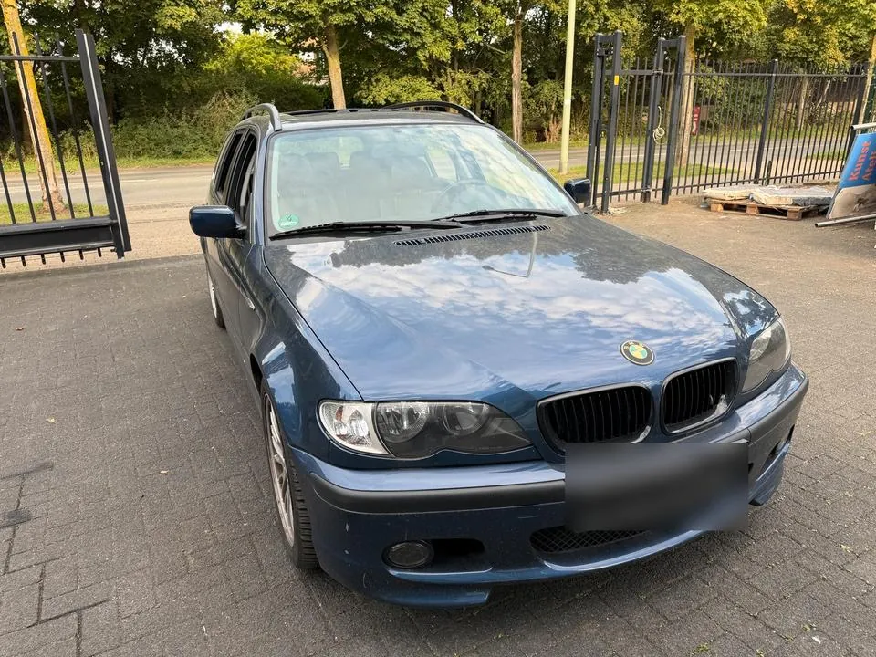 BMW 320