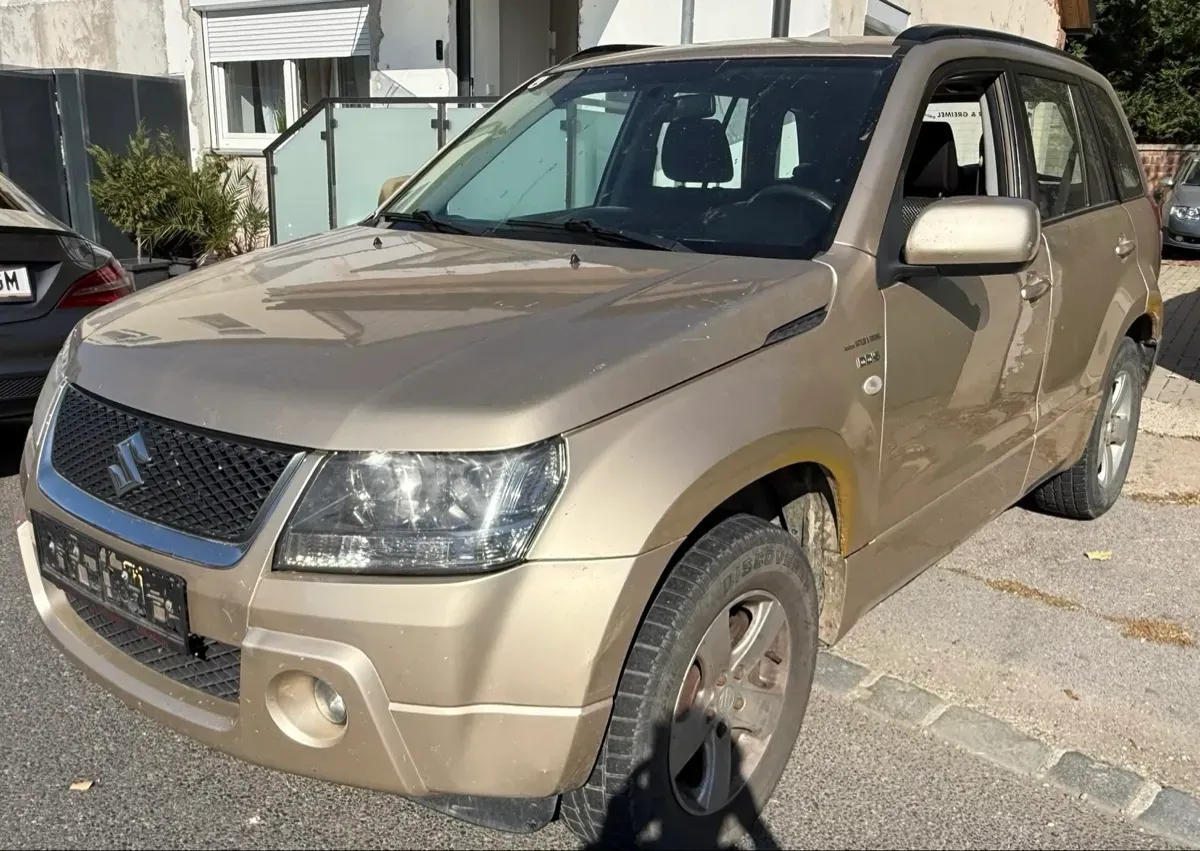 Suzuki Vitara 2007 photo 2