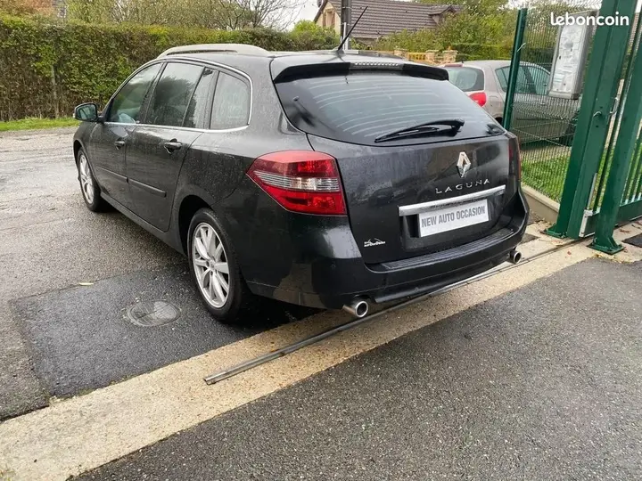 Renault Laguna 2011 photo 3