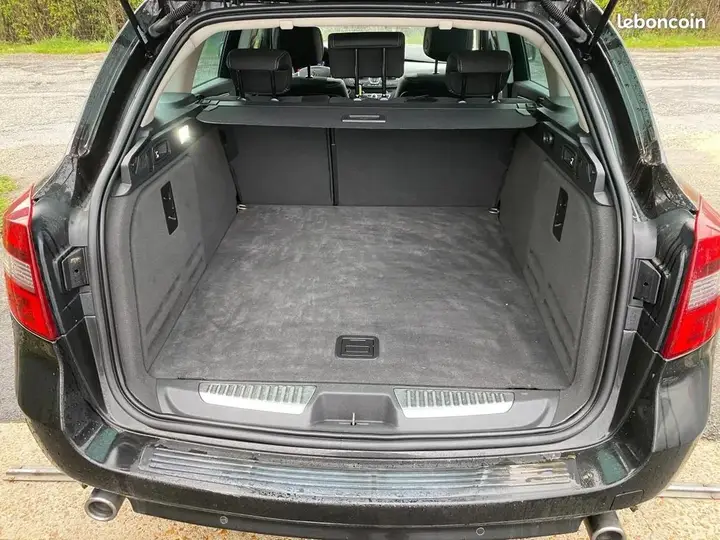 Renault Laguna 2011 photo 5