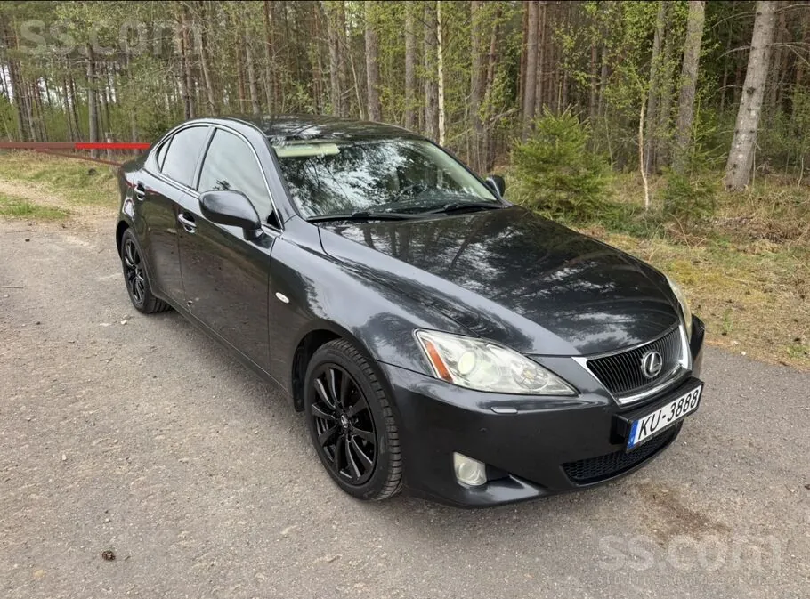 Lexus Is220D 2007 photo 2