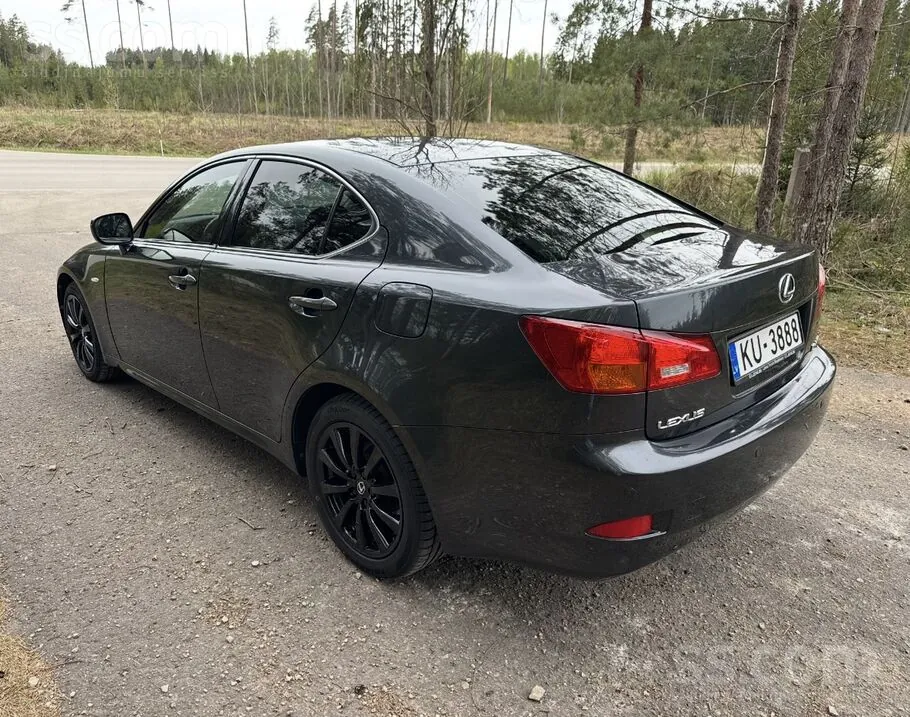 Lexus Is220D 2007 photo 4
