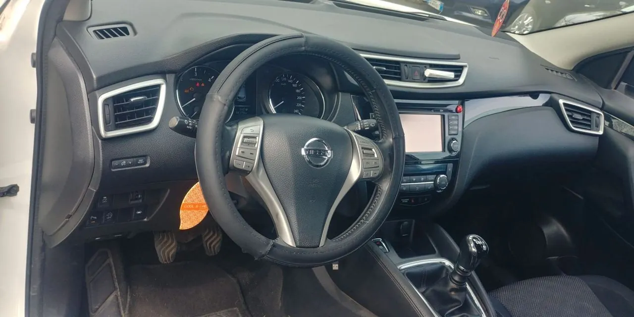 Nissan Qashqai 2015 photo 5