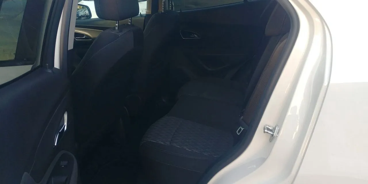 Nissan Qashqai 2015 photo 4
