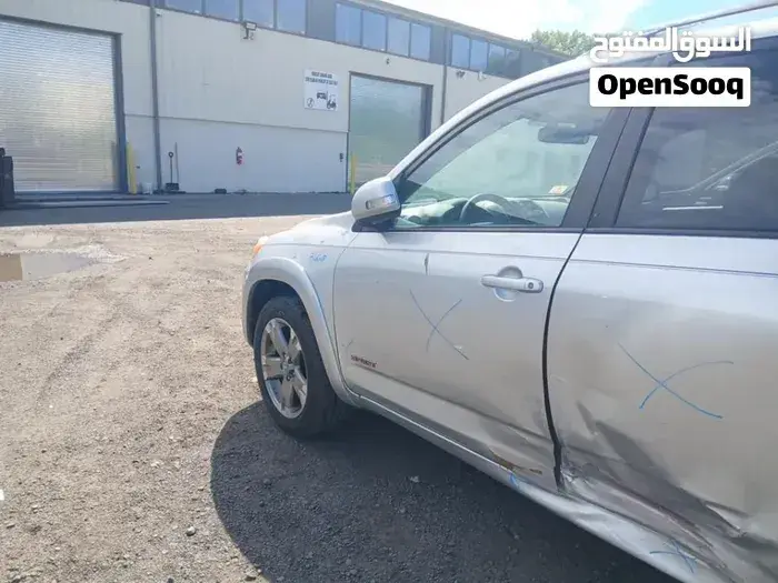 Toyota Rav4 2010 photo 2