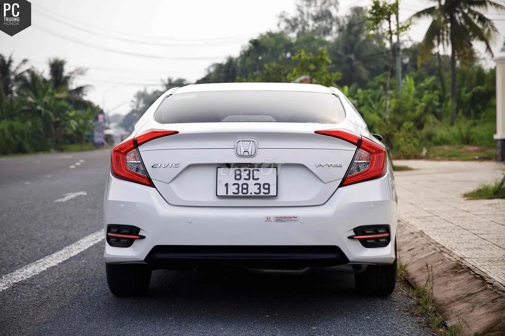 Honda Civic 2020 photo 4