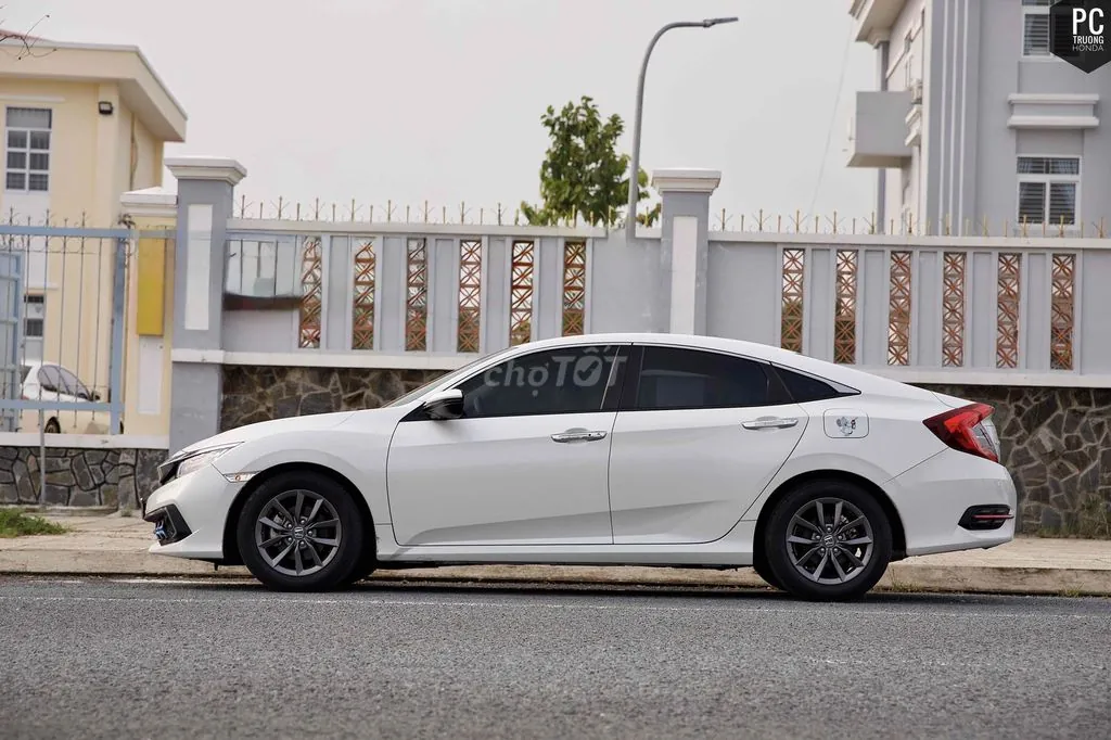 Honda Civic 2020 photo 5