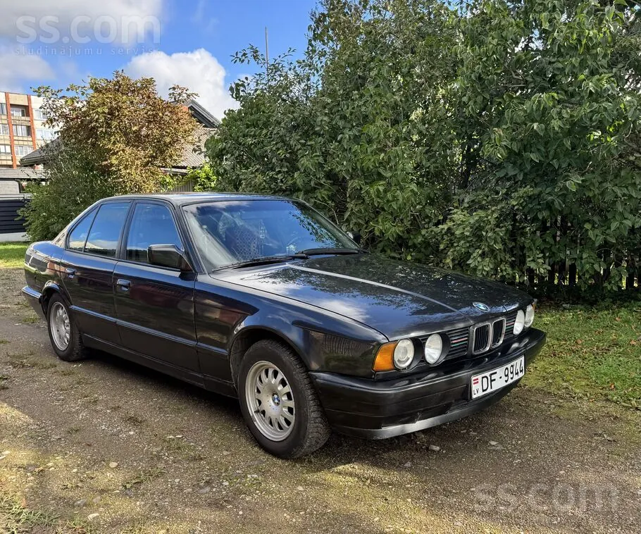 BMW 525I