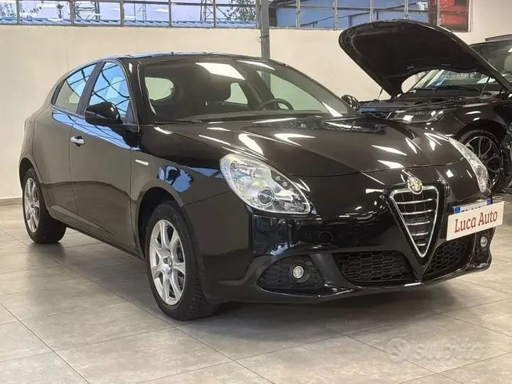 Alfa Romeo Giulietta 2013 photo 3